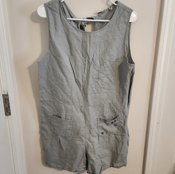 Junk Food Clothing  Disney Mickey Gray Sleeveless Overall Shorts Large - Picture 1 of 3